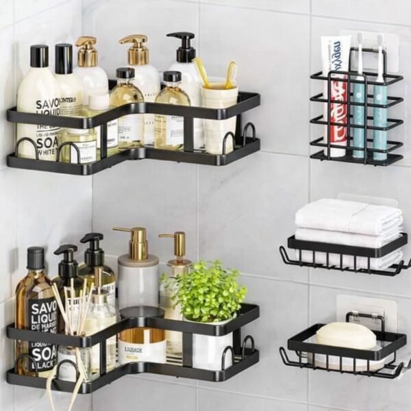 Raft për dush me hapësirë për shampo dhe produkte dushi