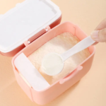 Kuti për Qumësht Pluhur 450ml në Tre Ngjyra Eko-miqësore dhe Praktike - Figura 5