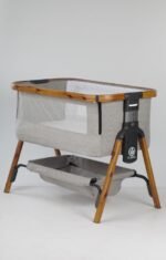 Shtrat Bebesh Luhatës Manual – Ngjyrë Krem (Dru Natyral)