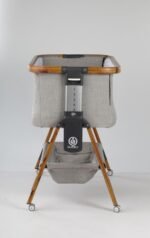 Shtrat Bebesh Luhatës Manual – Ngjyrë Krem (Dru Natyral) - Image 3